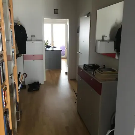 Biete Ubernachtung Mit Fruhstuck Homestay Munich